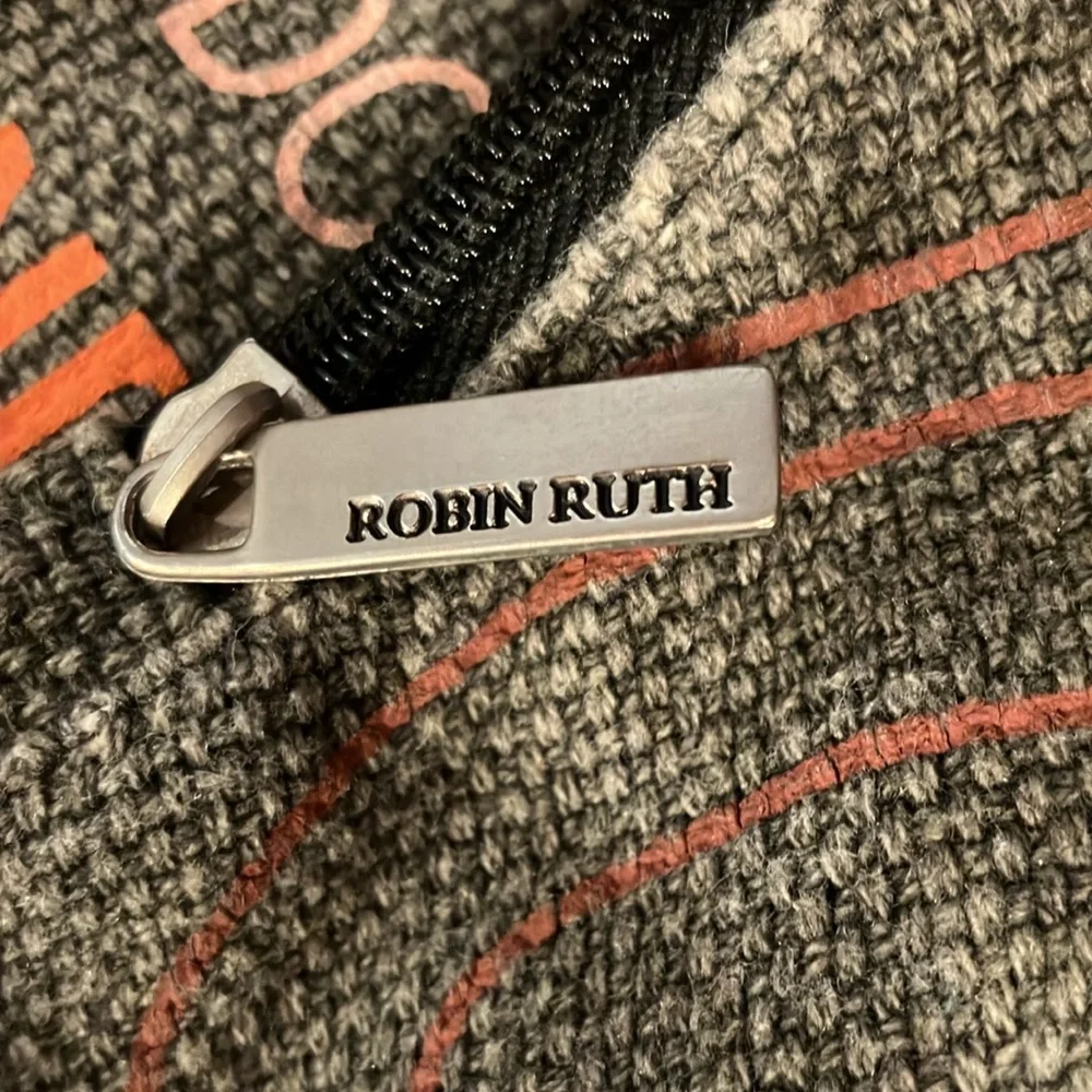 Robin Ruth | Orlando Text Print Shoulder Bag